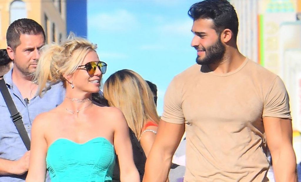 Finanzas Sostenibles | 7 razones por las que los chicos más jóvenes se sienten atraídos por las mujeres mayores | su belleza