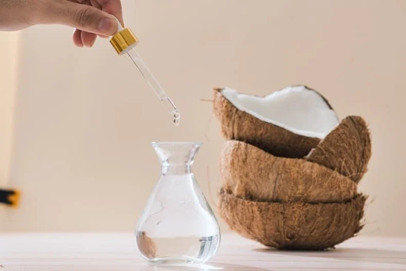 Aceite de coco |: 15 remedios naturales que las mujeres indias usan para una piel perfecta | su belleza