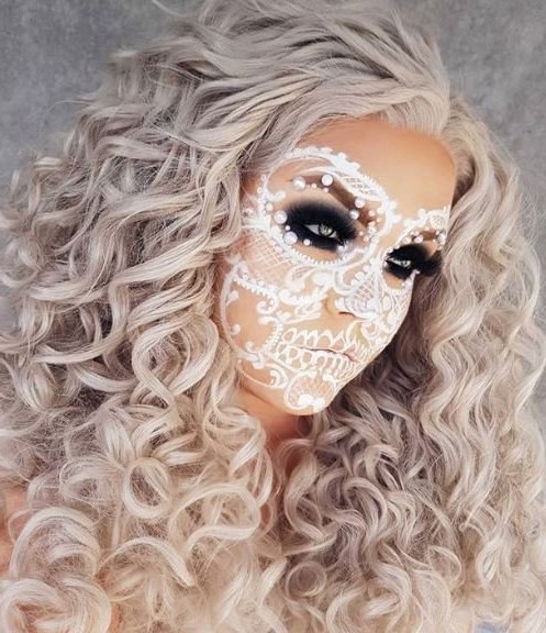 Toda la apariencia blanca | 10 ideas de maquillaje para el día de muertos |: Su belleza