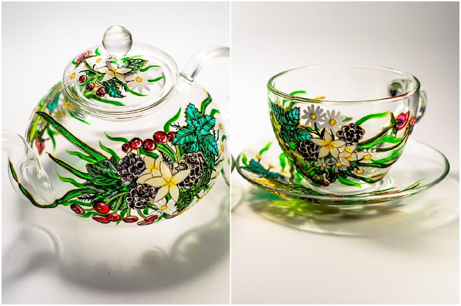 Motivos inspirados en la naturaleza Tazas y teteras de cristal pintadas a mano que alegrarán tu día His Beauty