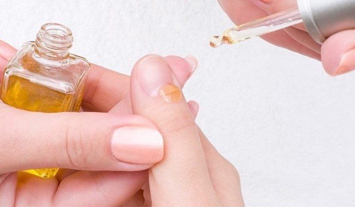 Aceite para cutículas |: 10 cosas que debes saber antes de ponerte uñas acrílicas | su belleza