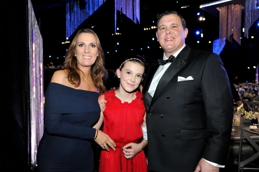 Los padres de Millie Bobby Brown | 7 datos sobre Millie Bobby Brown que nunca supiste | su belleza