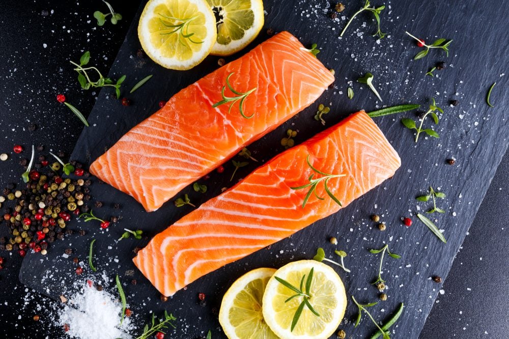 Lleno de proteínas 7 beneficios para la salud del salmón | su belleza