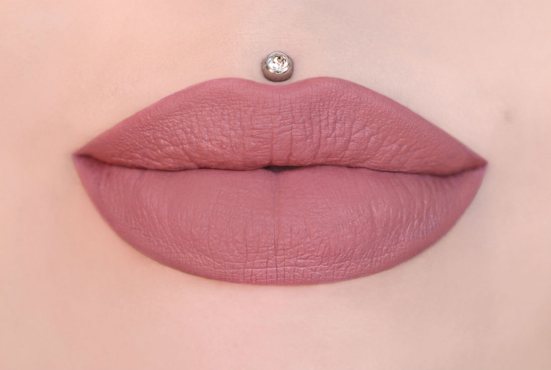 No elijas un labial mate |: 10 trucos de labiales para que tus dientes luzcan más blancos | su belleza