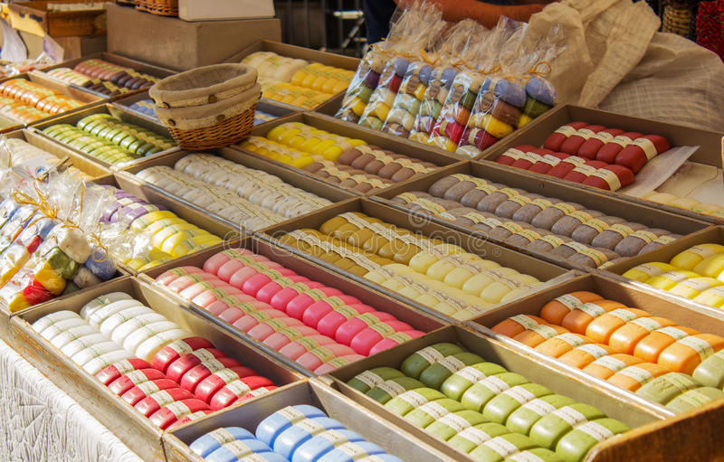 ¿Qué tan malos son los jabones de los supermercados? |: Cómo hacer jabón casero y por qué deberías deshacerte de los jabones de los supermercados para siempre His Beauty
